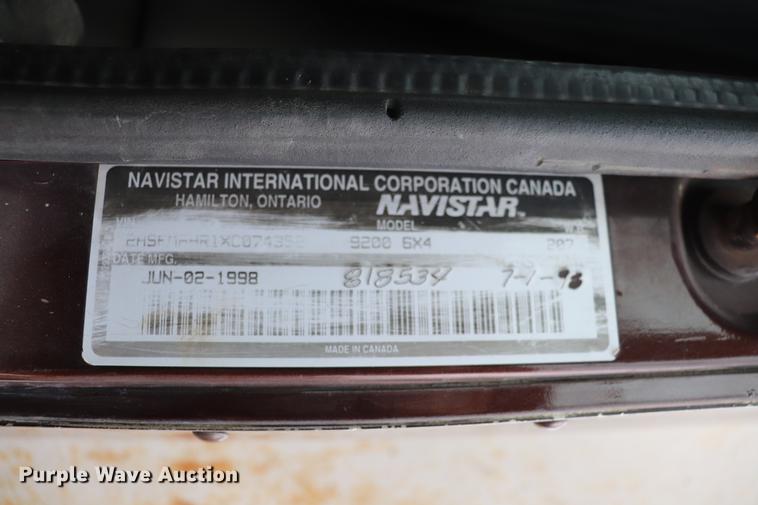 image for item EC9498 1999 International 9200 dump truck