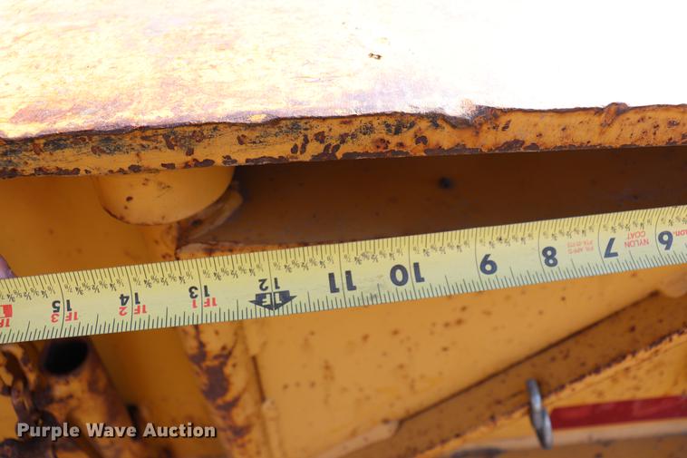 image for item EJ9794 1997 Load King low boy equipment trailer