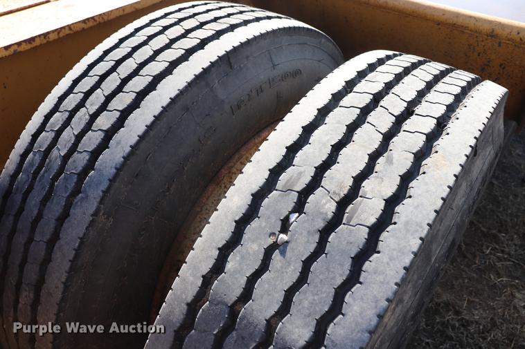 image for item EJ9794 1997 Load King low boy equipment trailer