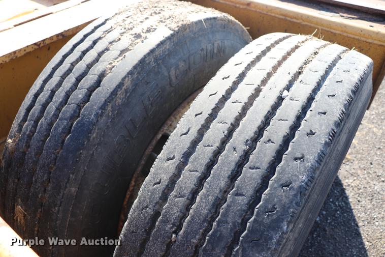 image for item EJ9794 1997 Load King low boy equipment trailer