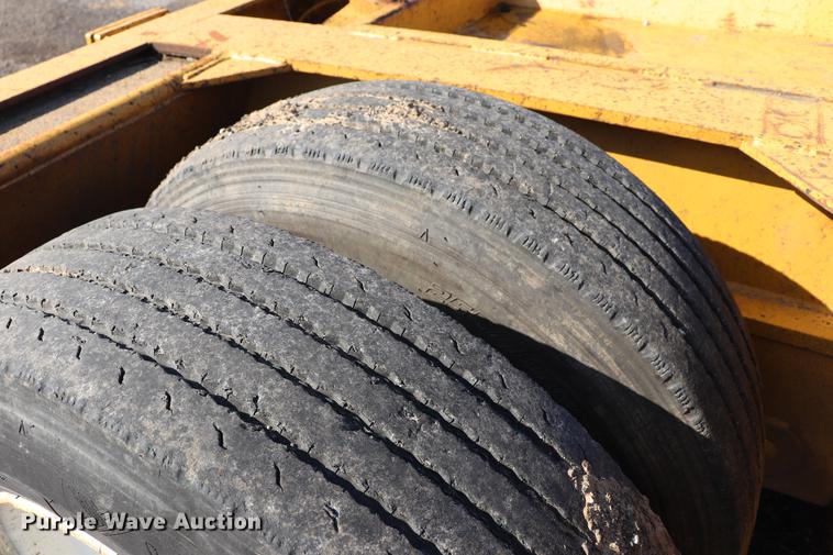 image for item EJ9794 1997 Load King low boy equipment trailer