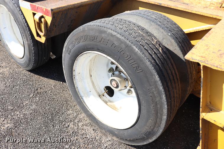 image for item EJ9794 1997 Load King low boy equipment trailer