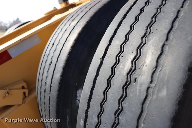 image for item EJ9794 1997 Load King low boy equipment trailer