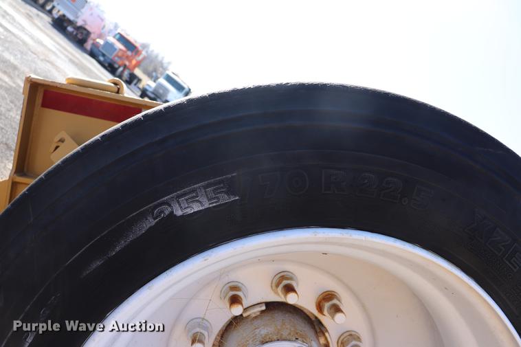 image for item EJ9794 1997 Load King low boy equipment trailer