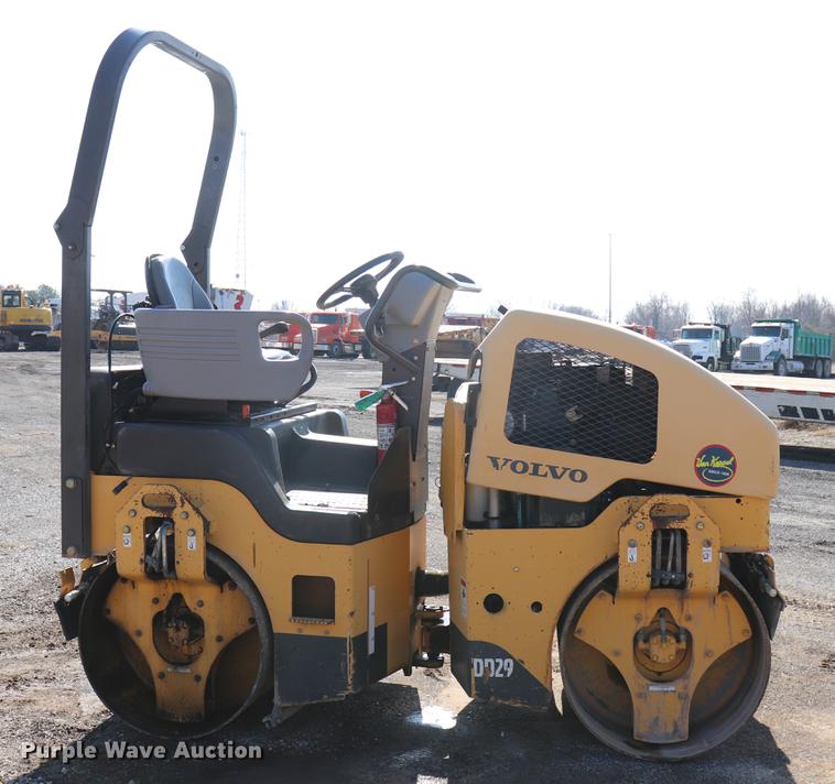 image for item EJ9795 Volvo DD29 double drum vibratory roller