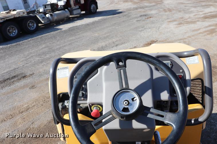 image for item EJ9795 Volvo DD29 double drum vibratory roller