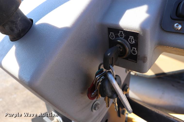 image for item EJ9795 Volvo DD29 double drum vibratory roller