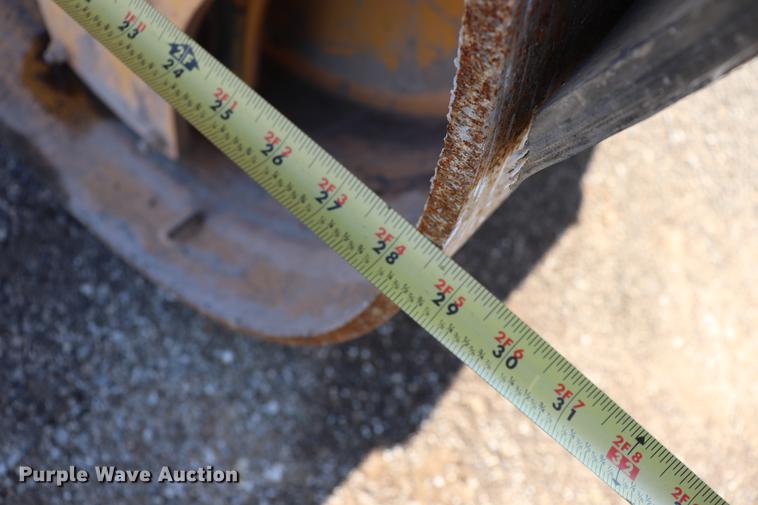 image for item EJ9795 Volvo DD29 double drum vibratory roller