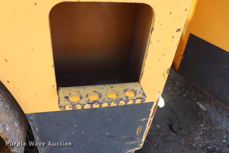 image for item EJ9795 Volvo DD29 double drum vibratory roller