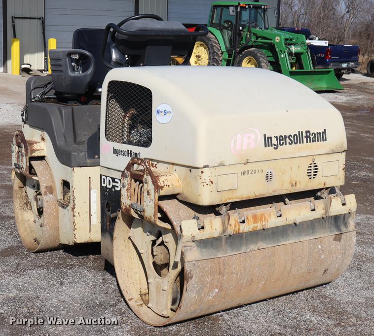 image for item EJ9796 Ingersoll Rand DD30 double drum vibratory roller