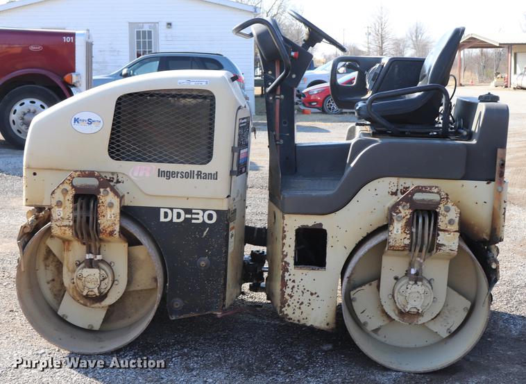 image for item EJ9796 Ingersoll Rand DD30 double drum vibratory roller