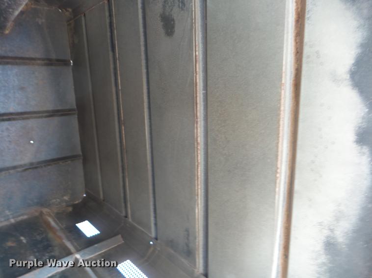 image for item K6287 1998 International 4700 chipper truck