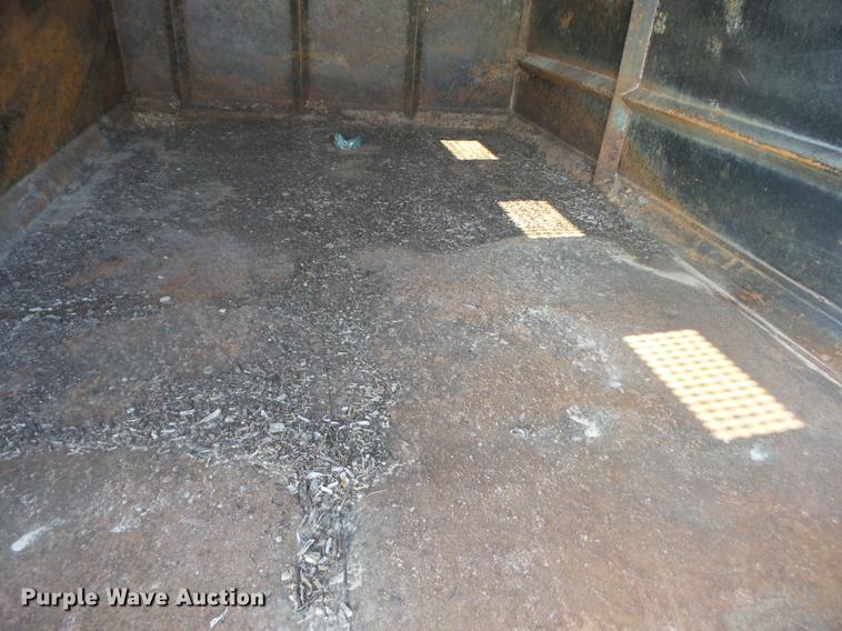 image for item K6287 1998 International 4700 chipper truck