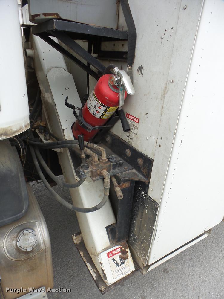 image for item K6289 2008 Freightliner M2 bucket truck