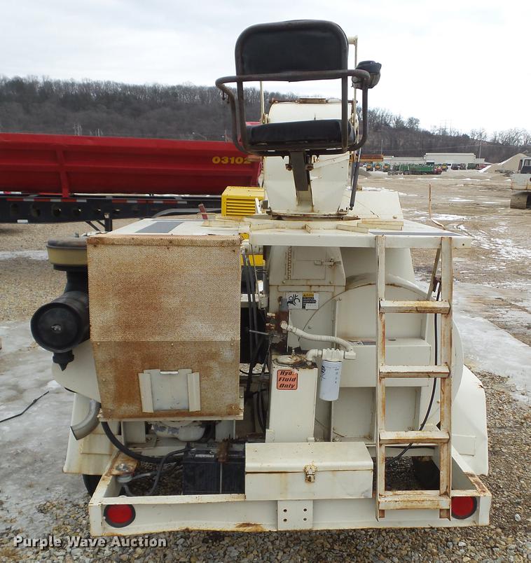 image for item L5660 Finn Corporation B250 straw blower