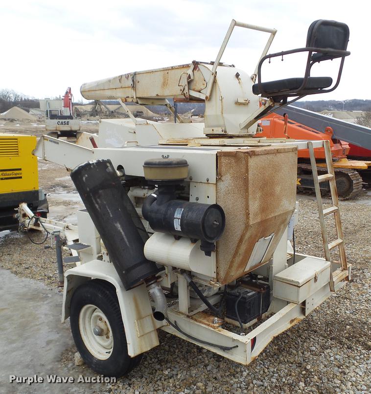 image for item L5660 Finn Corporation B250 straw blower