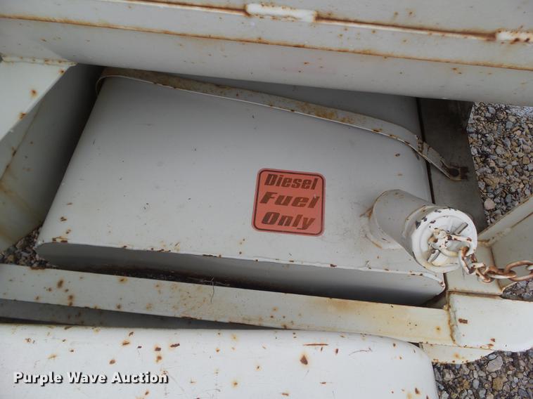 image for item L5660 Finn Corporation B250 straw blower