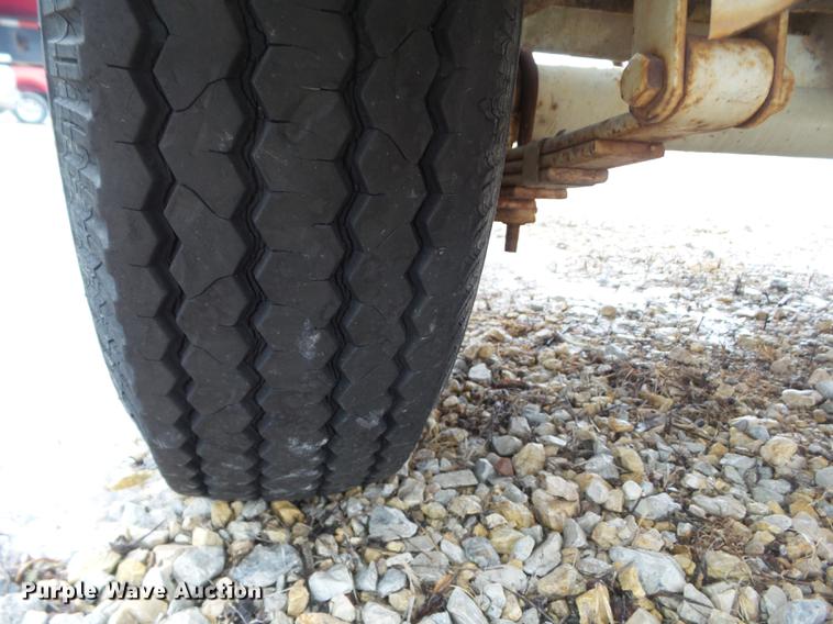 image for item L5660 Finn Corporation B250 straw blower