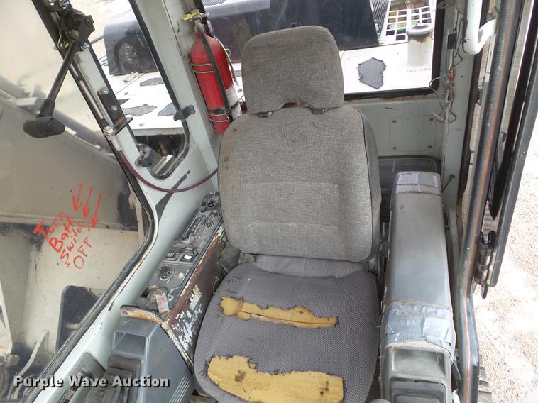 image for item L5665 1993 Case 9030 excavator