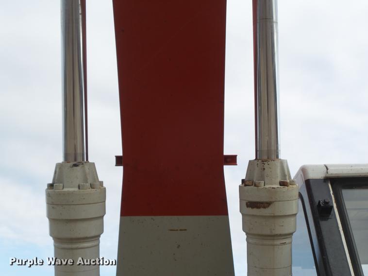 image for item L5665 1993 Case 9030 excavator