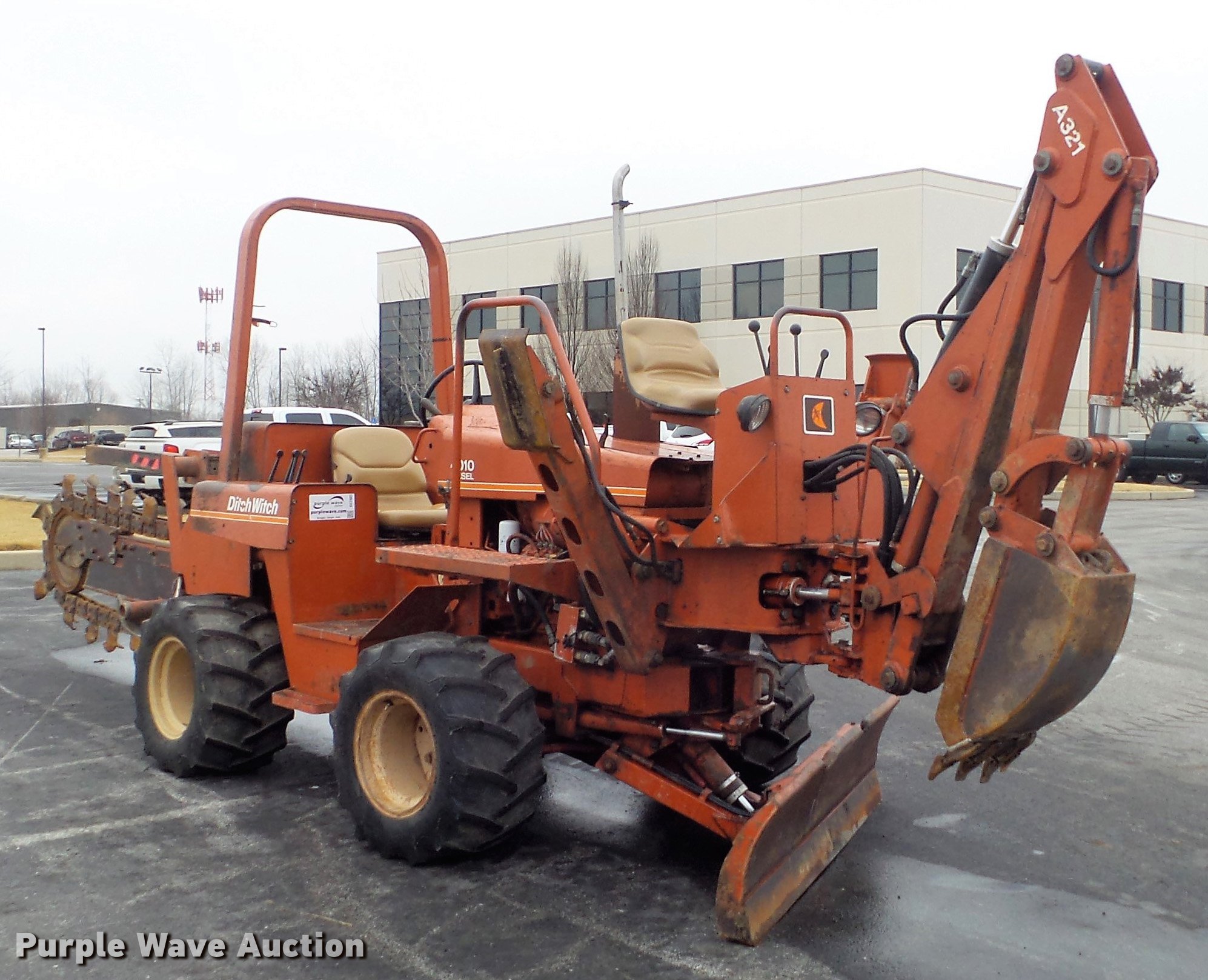 1985 Ditch Witch 4010 trencher in Chesterfield, MO | Item DC7401 sold