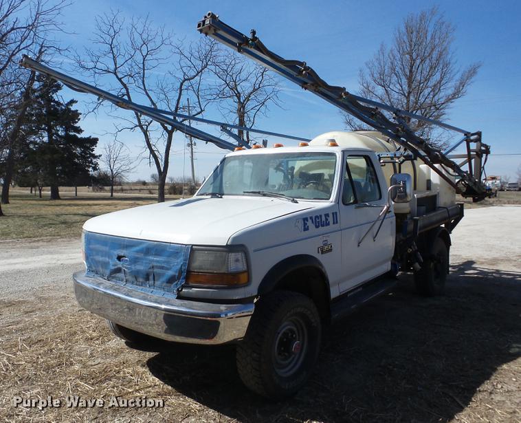 image for item AY9578 1992 Ford F350 applicator truck