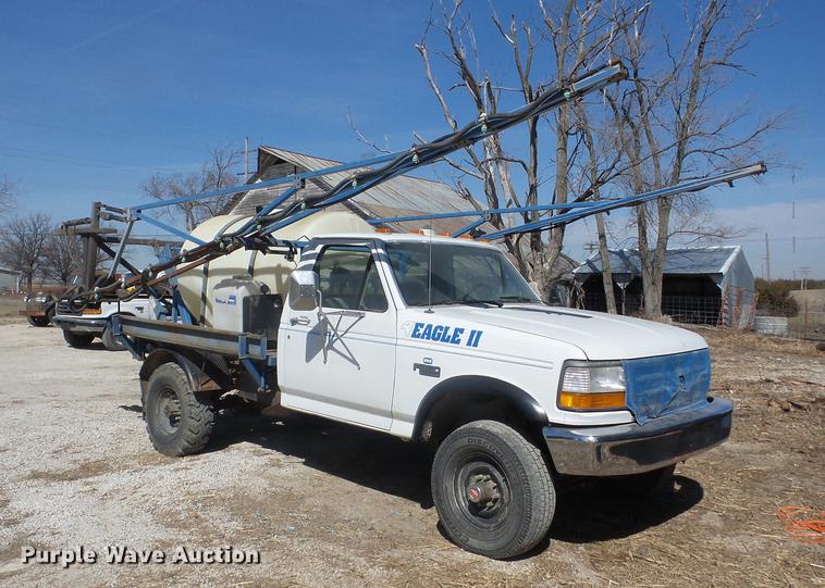 image for item AY9578 1992 Ford F350 applicator truck