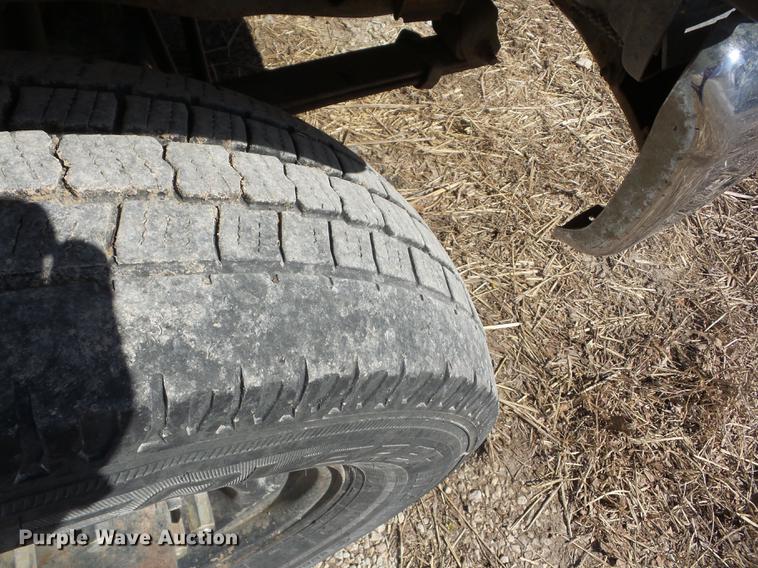 image for item AY9578 1992 Ford F350 applicator truck