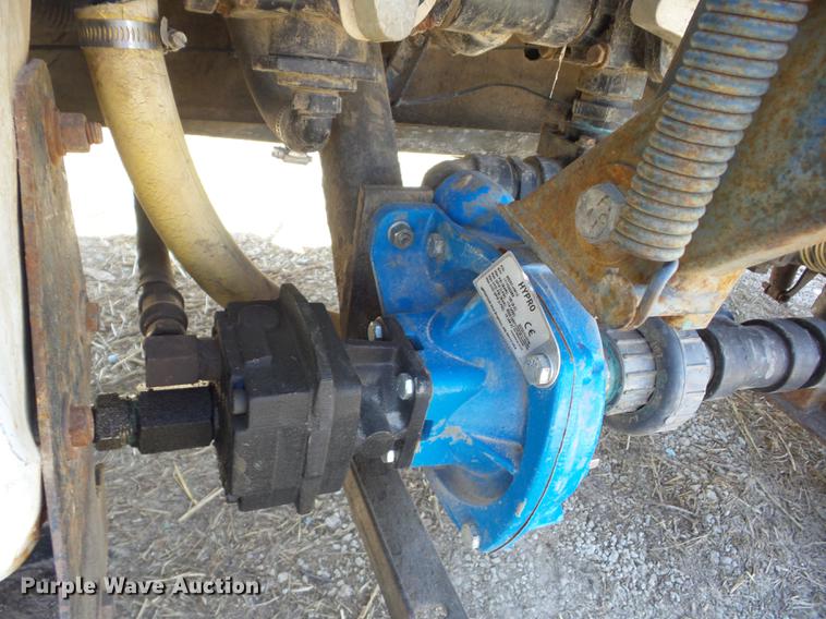 image for item AY9578 1992 Ford F350 applicator truck