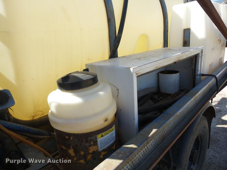 image for item AY9578 1992 Ford F350 applicator truck