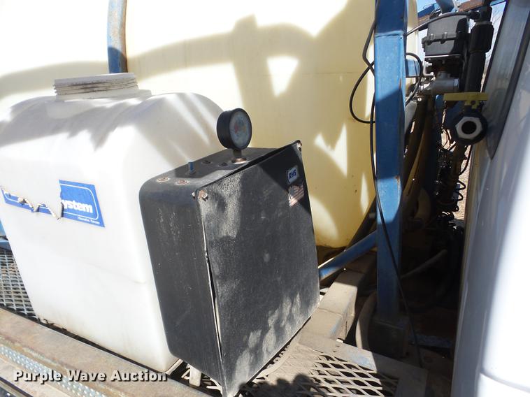 image for item AY9578 1992 Ford F350 applicator truck