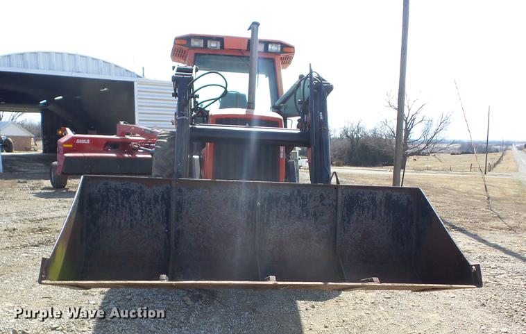 image for item AY9587 1983 Allis Chalmers 8010 tractor