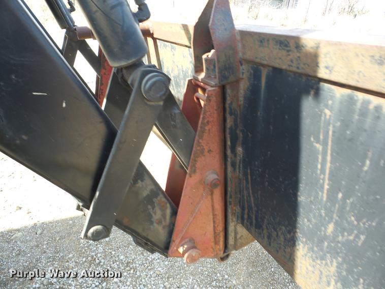 image for item AY9587 1983 Allis Chalmers 8010 tractor