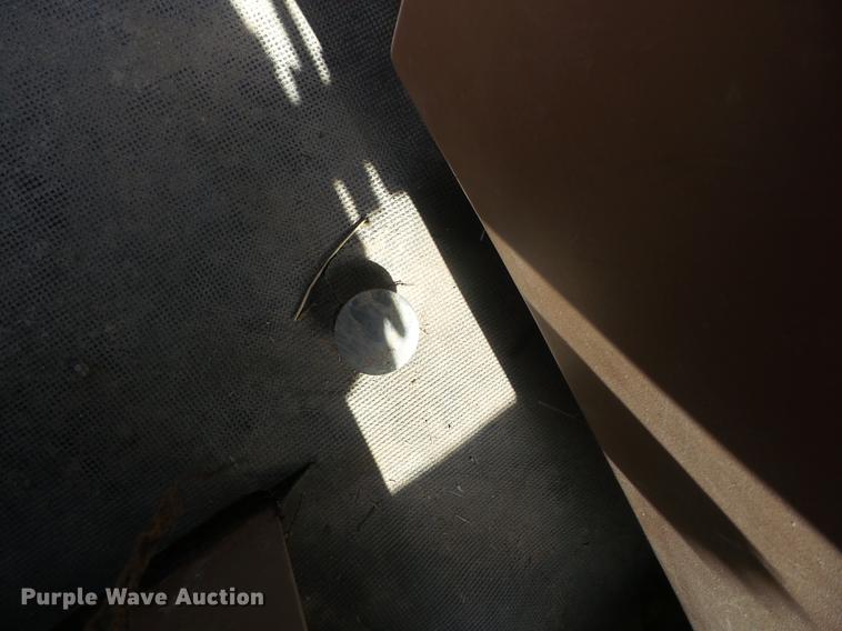 image for item AY9587 1983 Allis Chalmers 8010 tractor