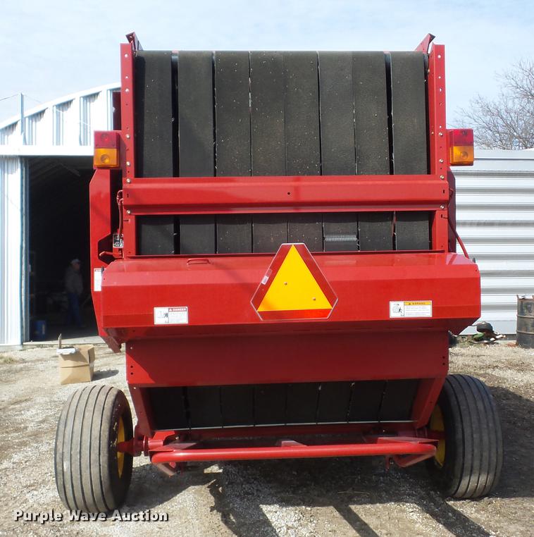 image for item AY9589 2008 New Holland BR7090 round baler