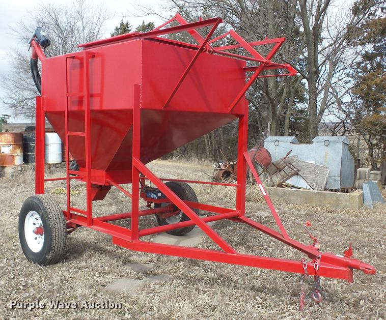 image for item AY9590 Harrison feed bin