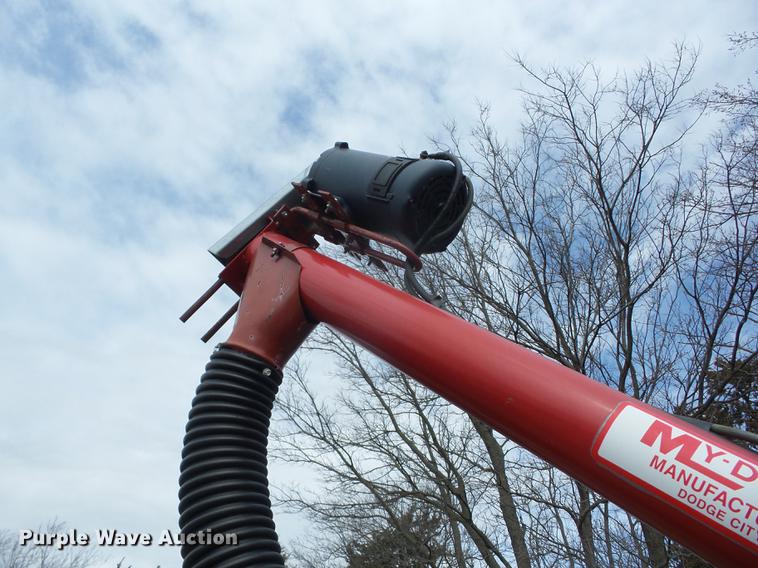 image for item AY9590 Harrison feed bin