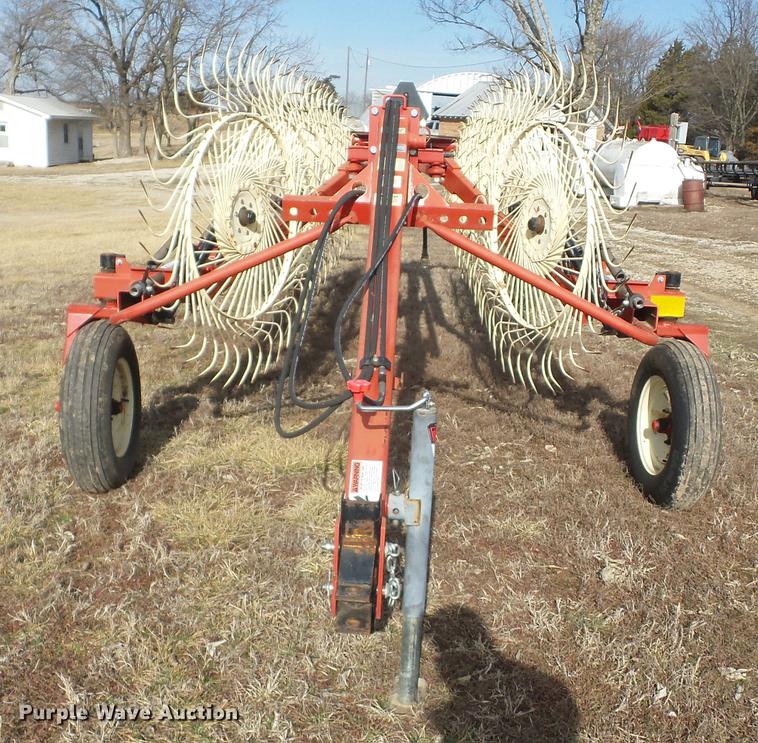 image for item AY9592 H&S BF12HC high capacity hay rake
