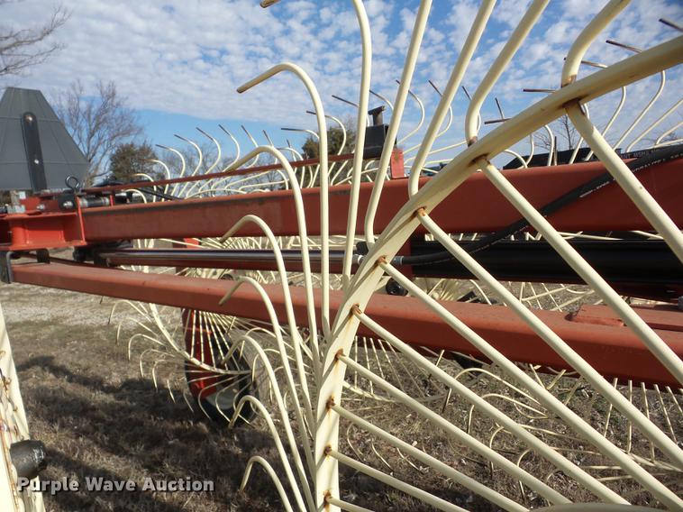 image for item AY9592 H&S BF12HC high capacity hay rake