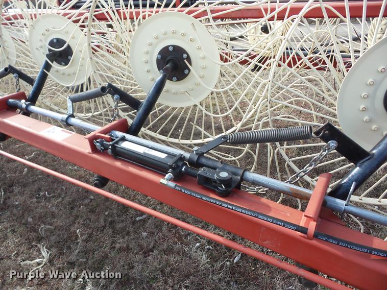 image for item AY9592 H&S BF12HC high capacity hay rake