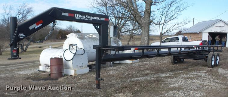 image for item AY9593 2007 Ez-Haul G36 hay bale trailer