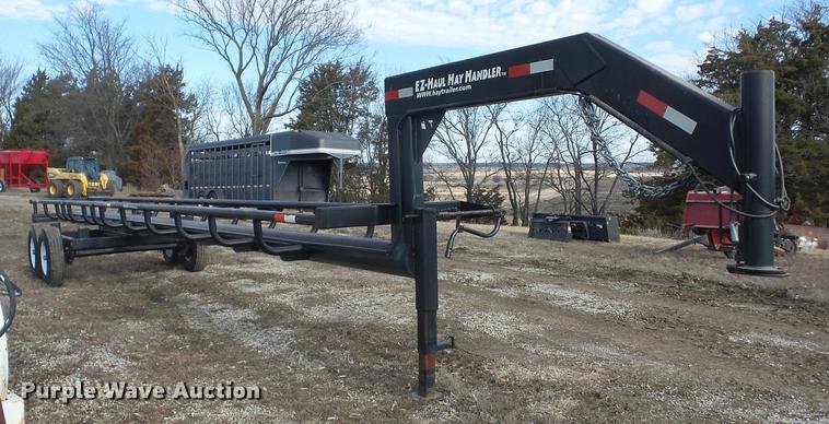 image for item AY9593 2007 Ez-Haul G36 hay bale trailer