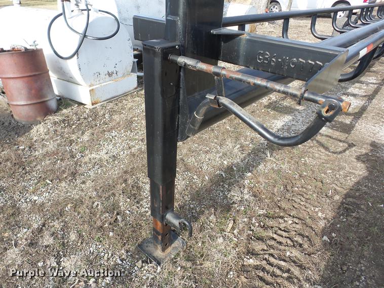 image for item AY9593 2007 Ez-Haul G36 hay bale trailer