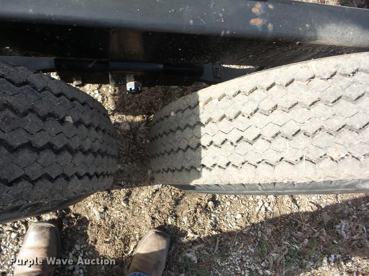 image for item AY9593 2007 Ez-Haul G36 hay bale trailer