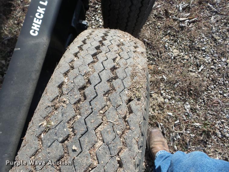 image for item AY9593 2007 Ez-Haul G36 hay bale trailer