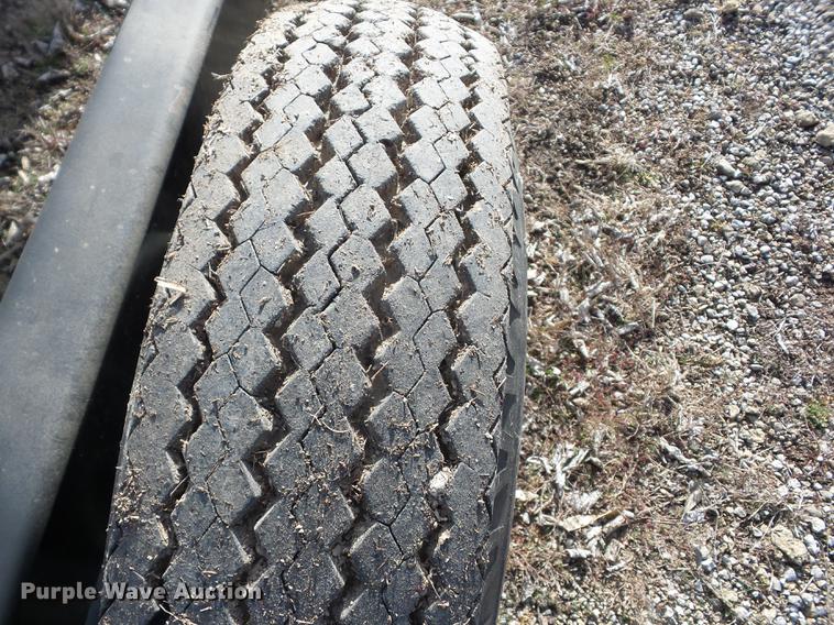 image for item AY9593 2007 Ez-Haul G36 hay bale trailer