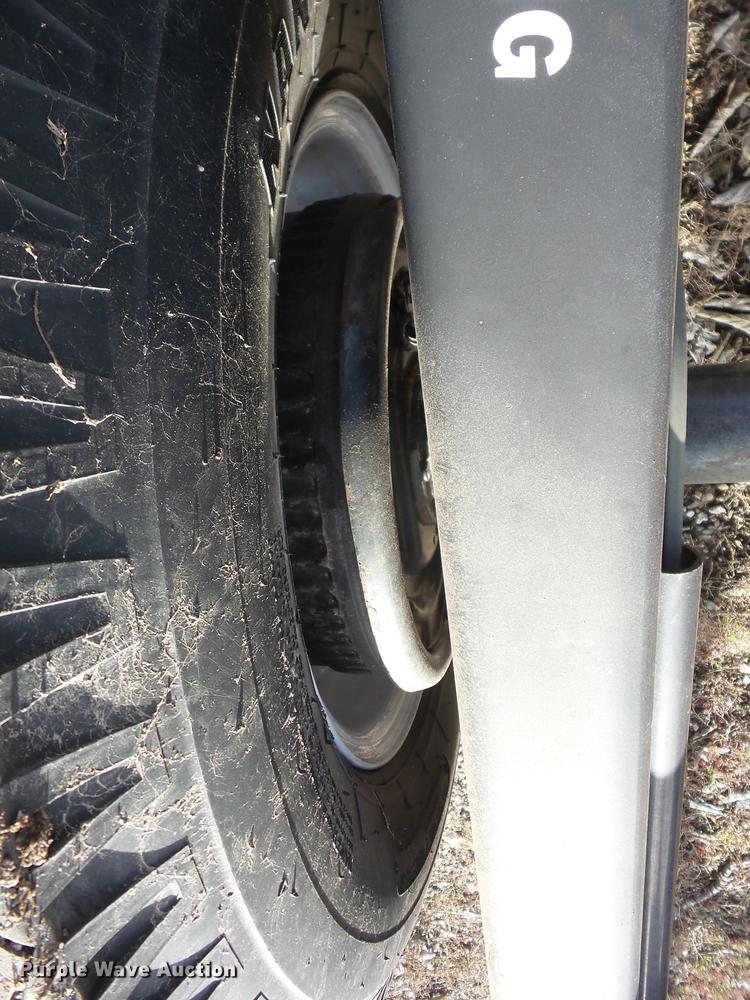 image for item AY9593 2007 Ez-Haul G36 hay bale trailer