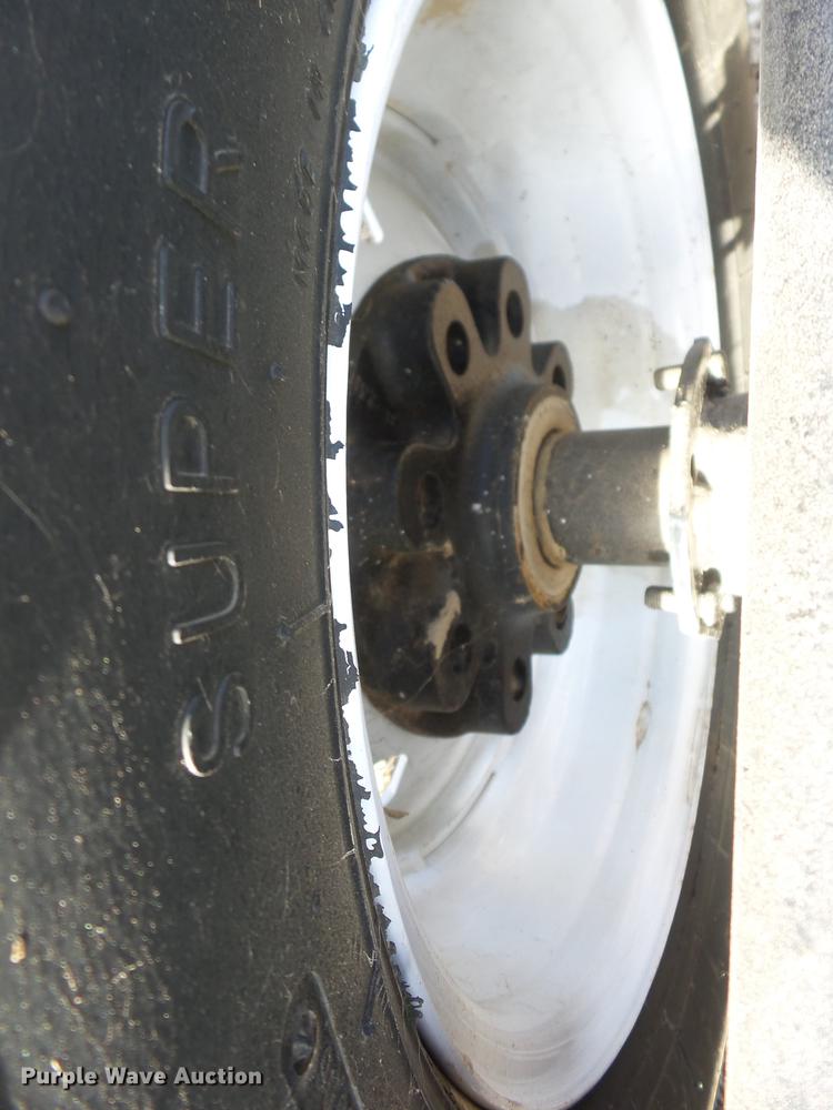 image for item AY9593 2007 Ez-Haul G36 hay bale trailer