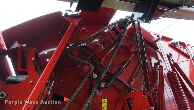 image for item DB0465 2014 New Holland Rollbelt 560 specialty crop round baler