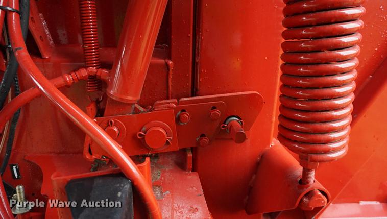 image for item DB0465 2014 New Holland Rollbelt 560 specialty crop round baler